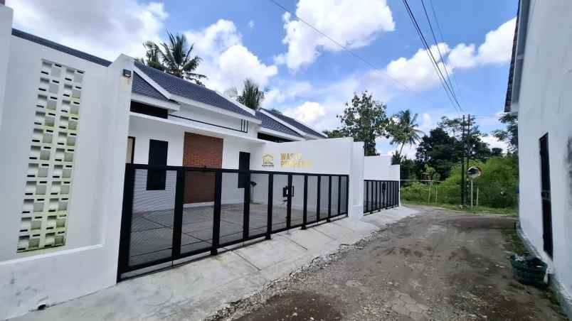 rumah siap huni dekat rsud sleman di caturharjo