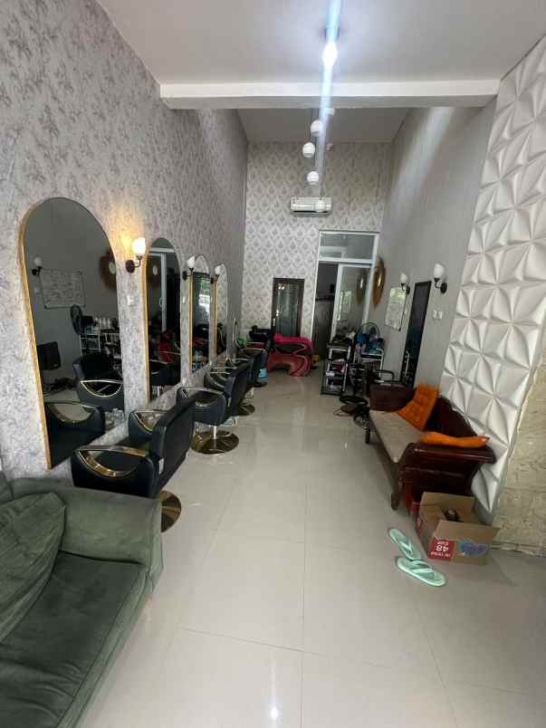rumah siap huni di perum kebraon surabaya selatan