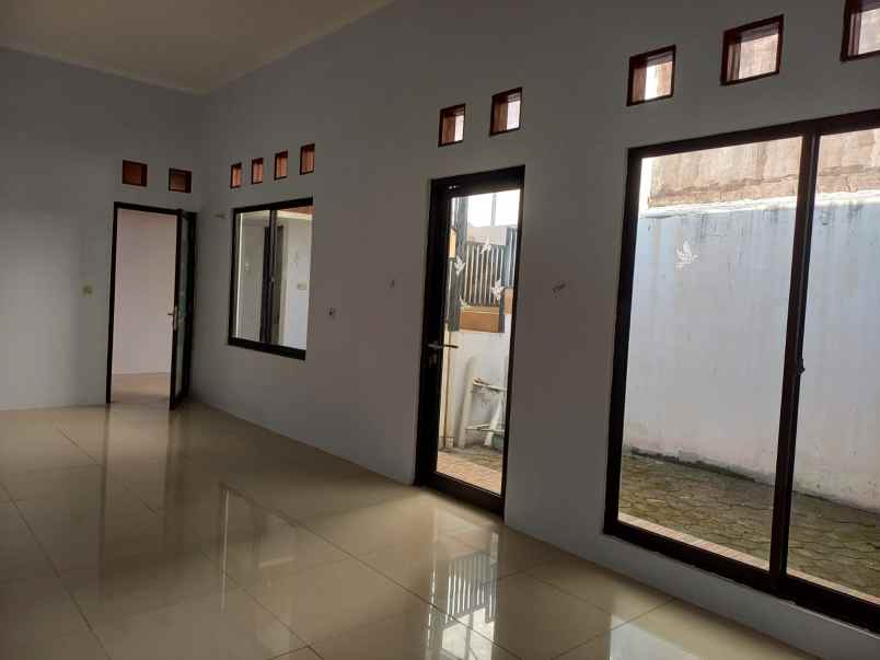rumah siap huni dilokasi strategis aman dan nyaman