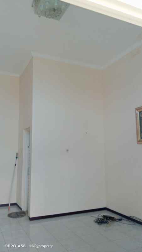 rumah siap huni lokasi oma kampus dau