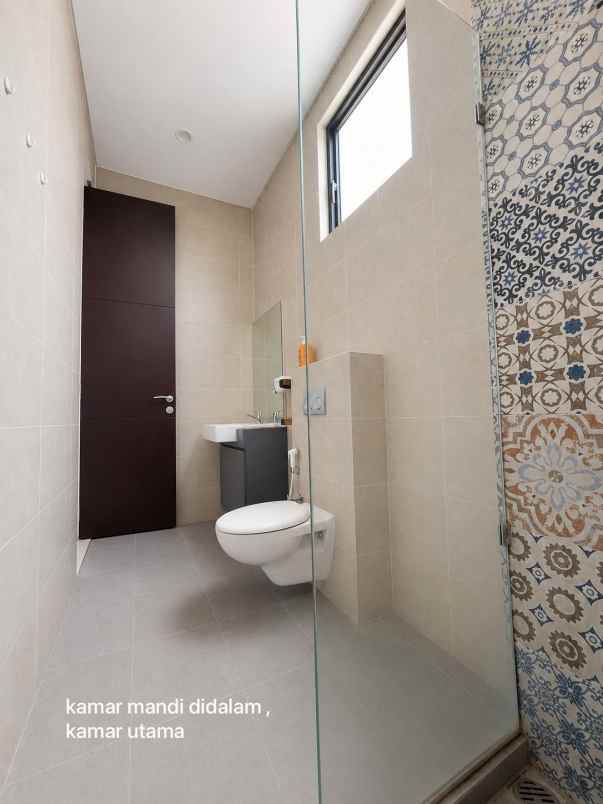 rumah siap huni lokasi strategis area suhat