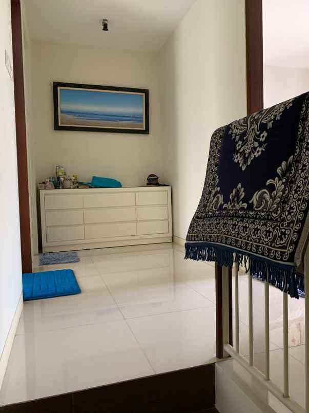 rumah siap huni lokasi strategis di riverside malang