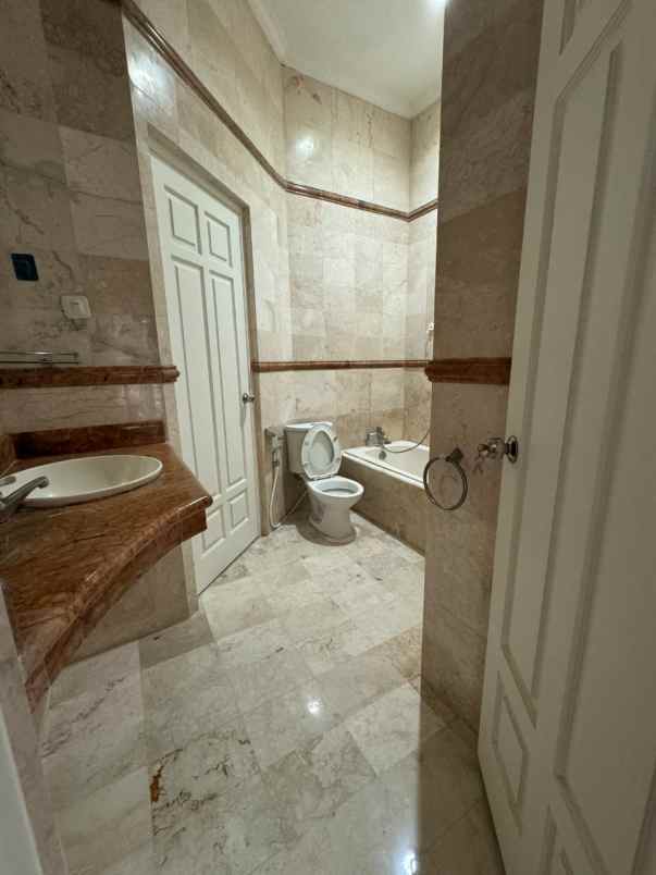 rumah siap huni san diego pakuwon city surabaya timur