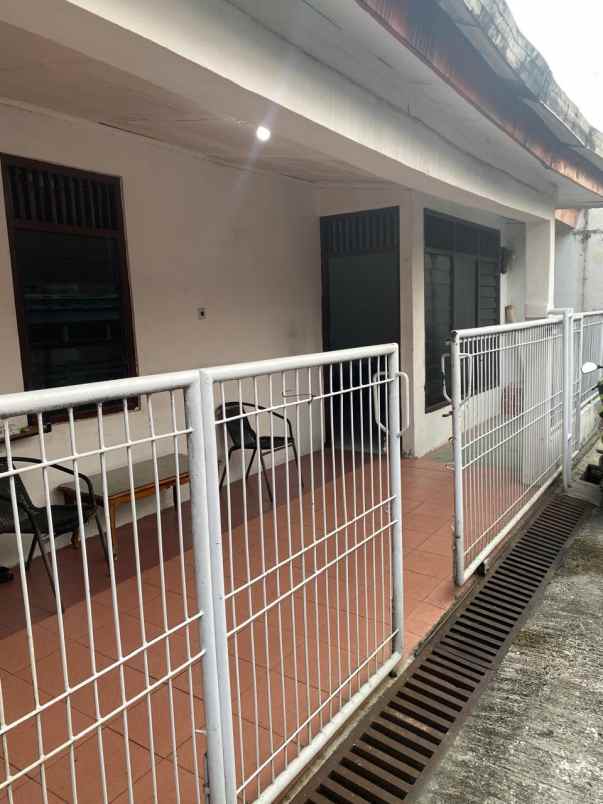 rumah strategis pusat kota depok lt 103 lb 75