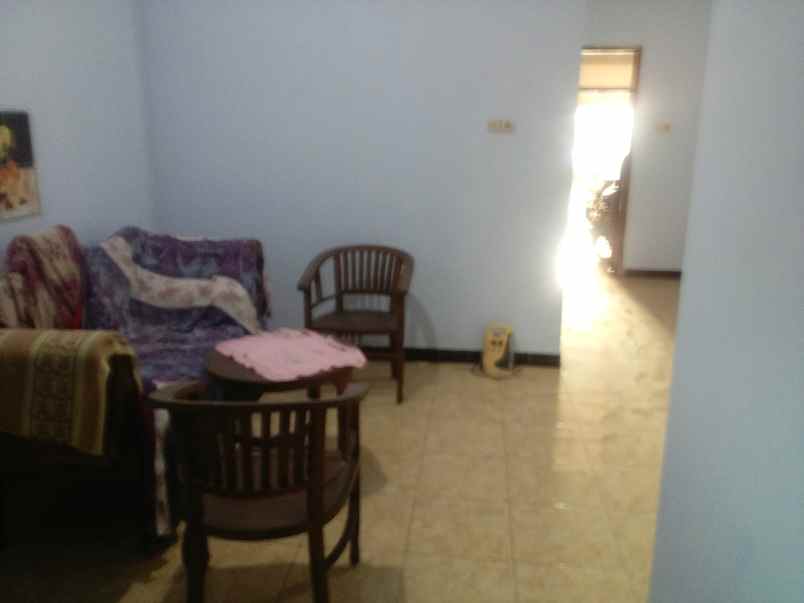 rumah tepi jalan kh mansyur