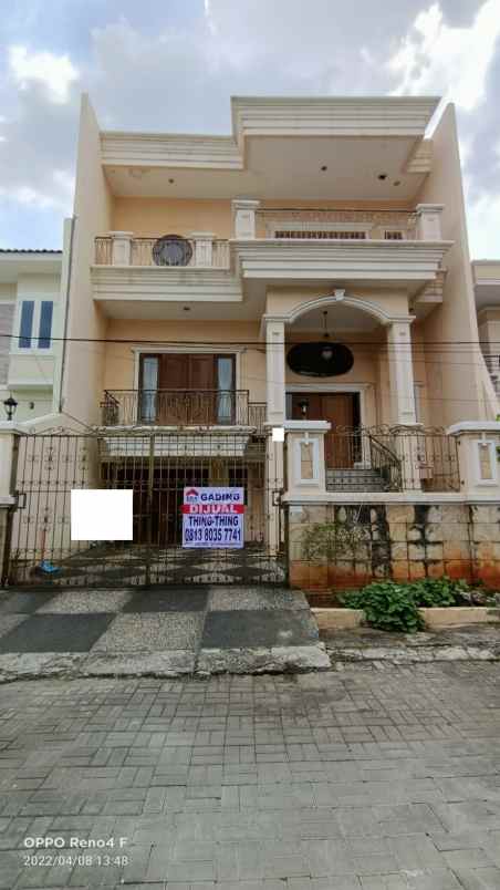 rumah villa permata gading