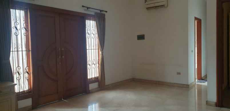 rumah villa permata gading