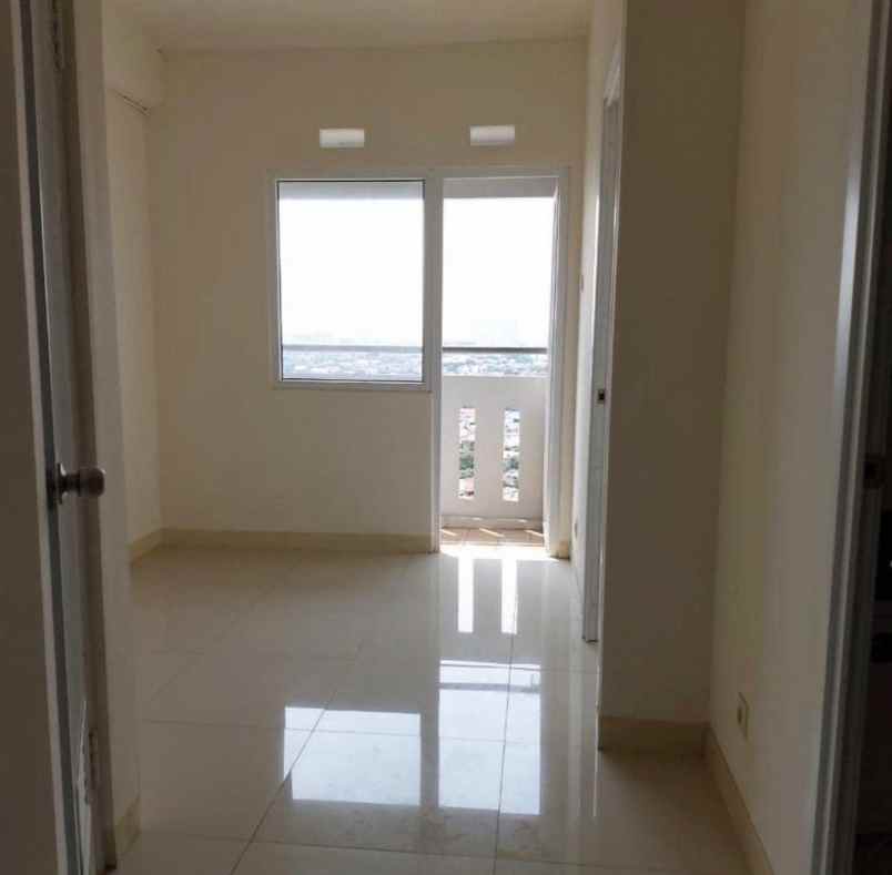 sewa apartemen 2 kamar kosongan di green pramuka city