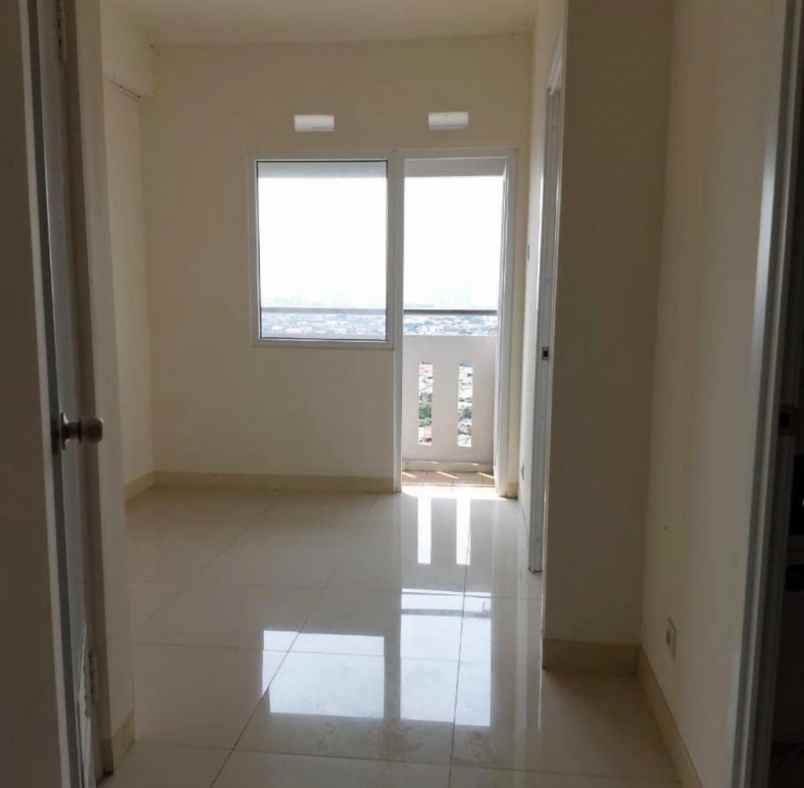 sewa apartemen 2 kamar kosongan di green pramuka city