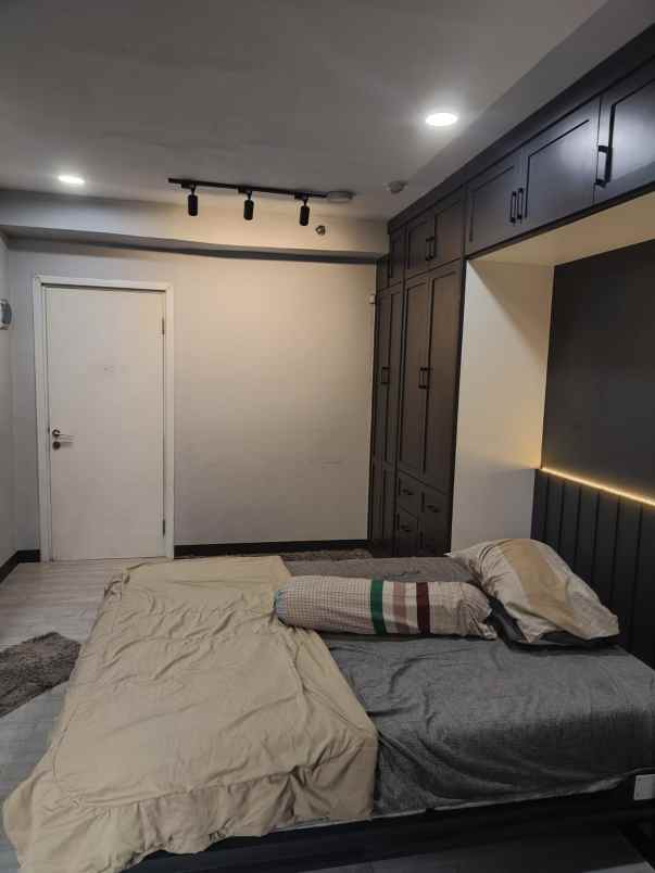 sewa apartment green pramuka city type studio plus