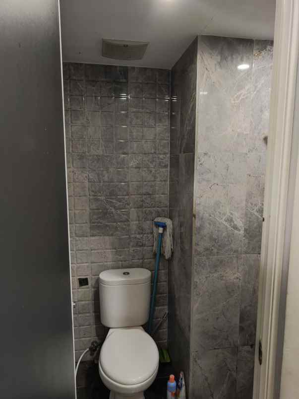 sewa apartment green pramuka city type studio plus
