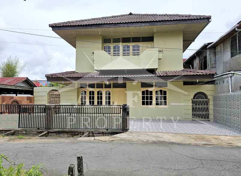 sewa cepat rumah mewah bagus full furnish siap huni