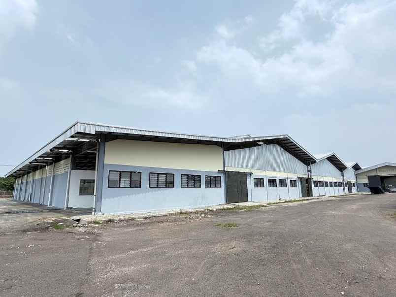 sewa gudang pabrik baru strategis klari karawang timur