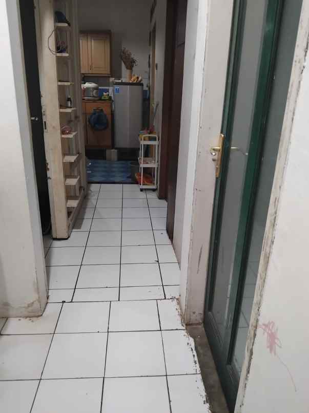 sewa rumah komplek di villa japos