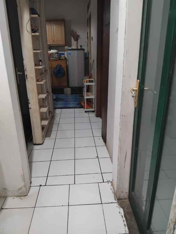 sewa rumah komplek di villa japos