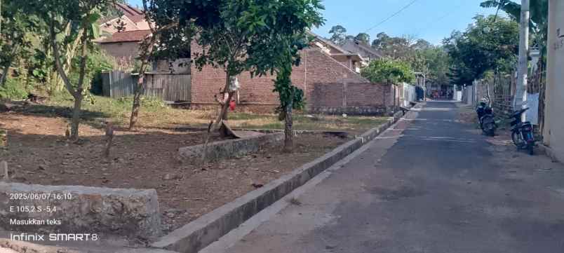 tanah di bilabong susunan baru luas 166m surat shm