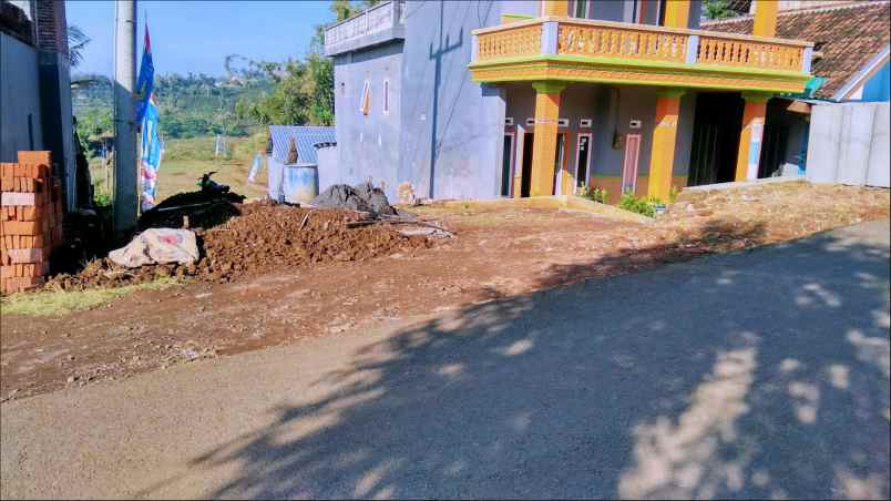 tanah jl locari precet