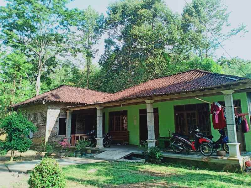 tanah ngargoyoso karanganyar