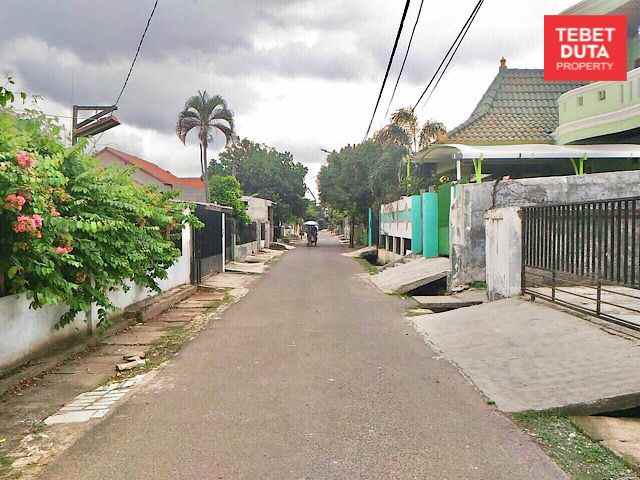 tanah tebet