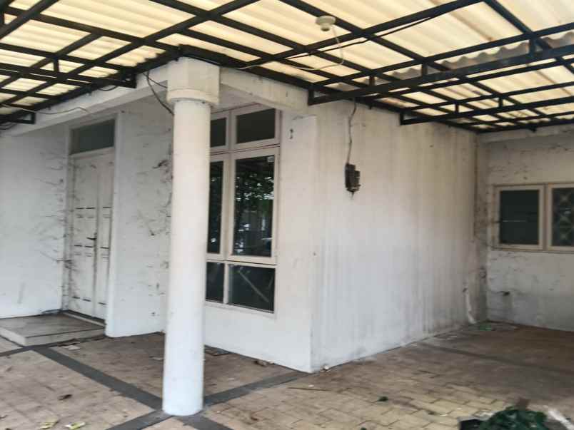 under market rumah besar bintaro sektor 9 siap dilepas