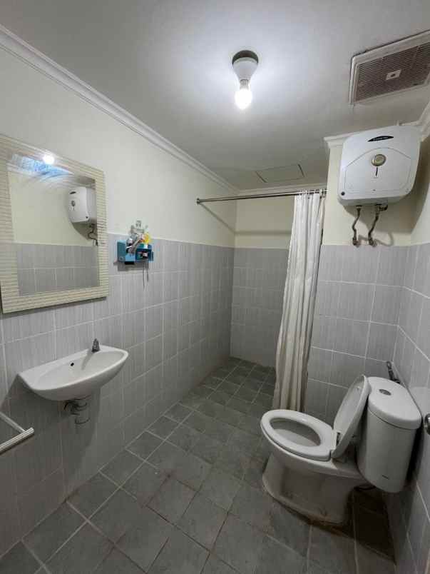 apartemen puncak dharmahusada tower a full furnish