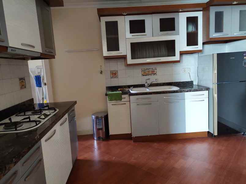 apartment batavia 2 kamar 85m furnish tower 2 13jt bln