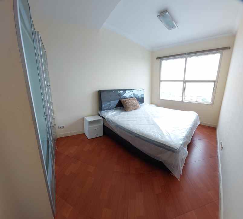 apartment batavia 2 kamar 85m furnish tower 2 13jt bln