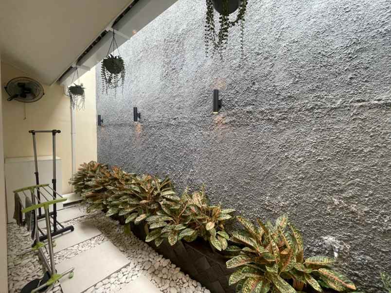 banyak sumba kota baru parahyangan