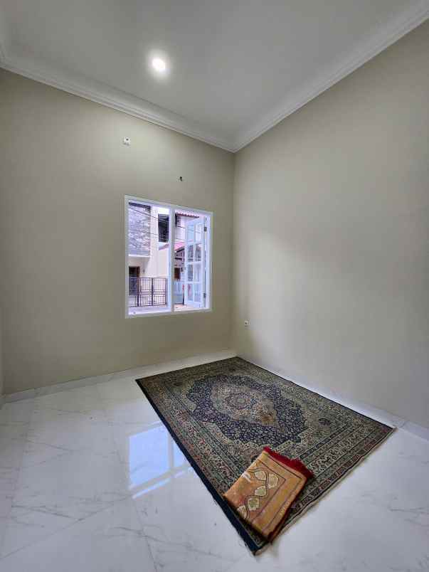 brand new classic modern dalam komplek siap huni