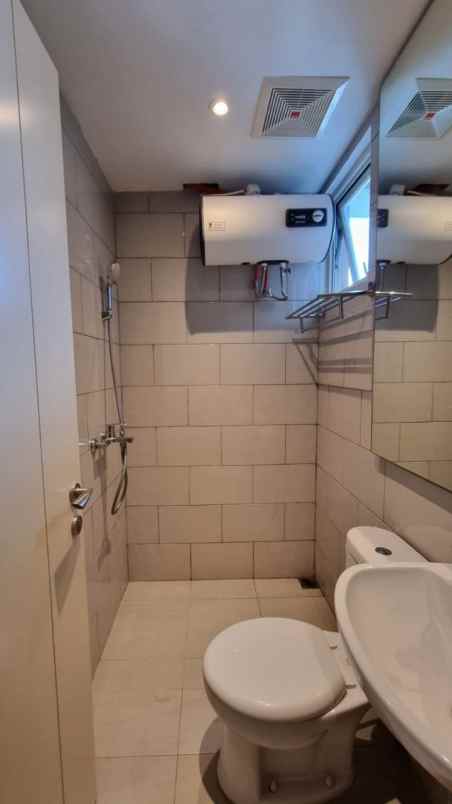 dijual apartemen amor pakuwon city