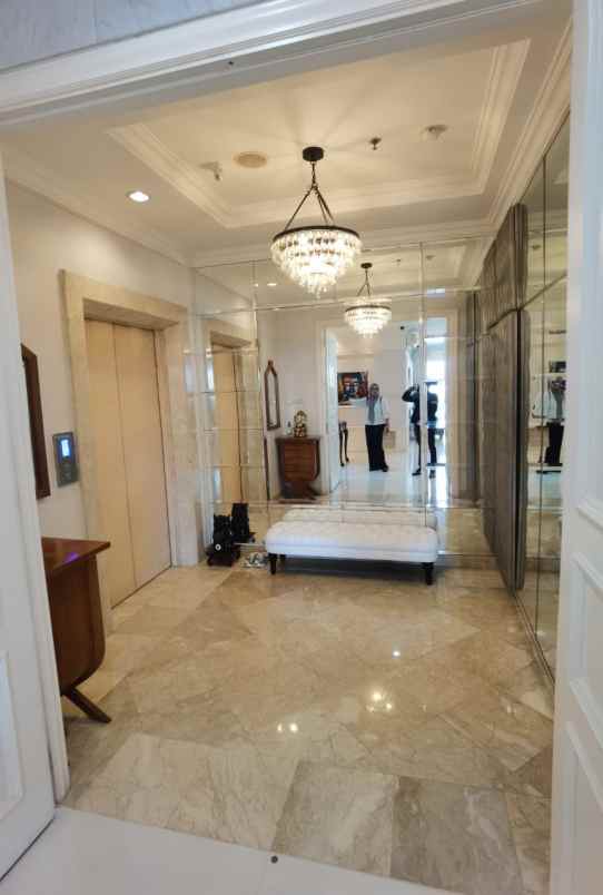 dijual apartemen bellezza permata hijau