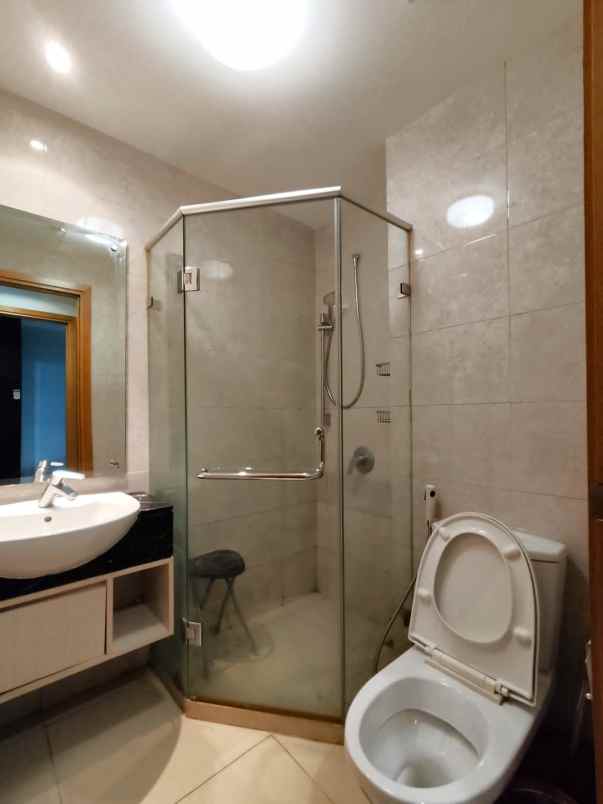 dijual apartemen jl trembesi blok d bandar