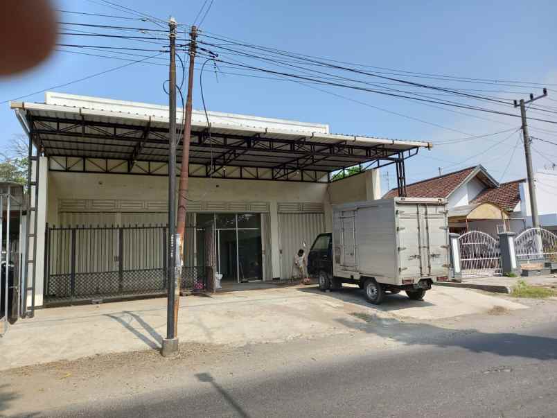 dijual diasewakan gudang di jombang