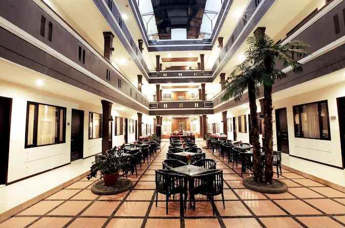 dijual hotel bintang 3 di lembang