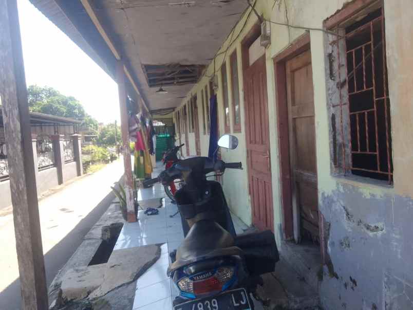 dijual kontrakan enam pintu di cirebon