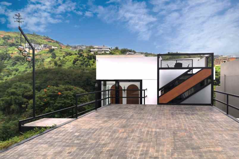 dijual kosan sangat mewah di dago bandung