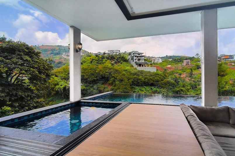 dijual kosan sangat mewah di dago bandung