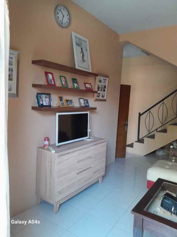dijual kost ceger cipayung