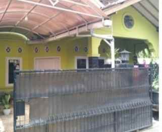 dijual murah rumah di komplek bumi asri