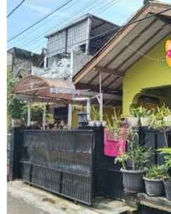 dijual murah rumah di komplek bumi asri