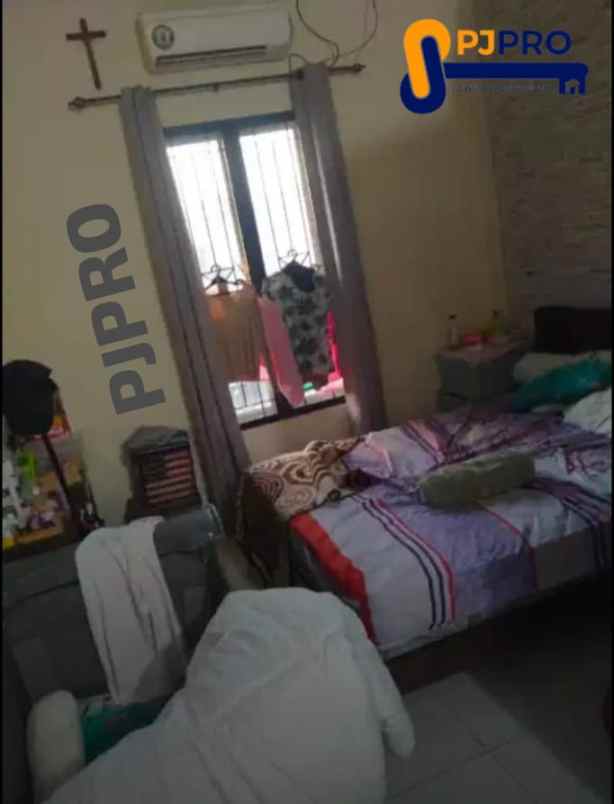 dijual ruko di jalan raya karang satria