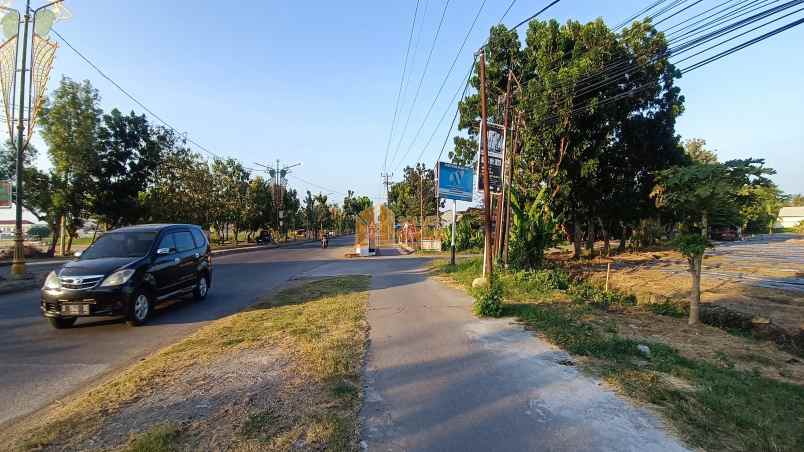 dijual ruko gudang kantor desa pekandangan kecamatan