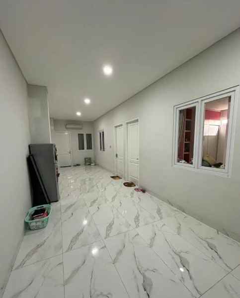 dijual ruko gudang kantor gajah mada