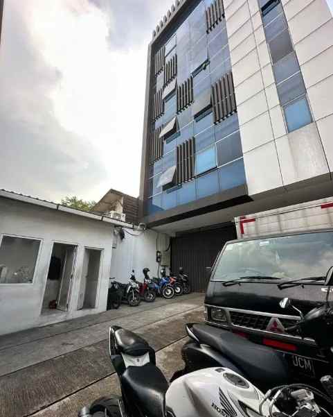 dijual ruko gudang kantor gajah mada