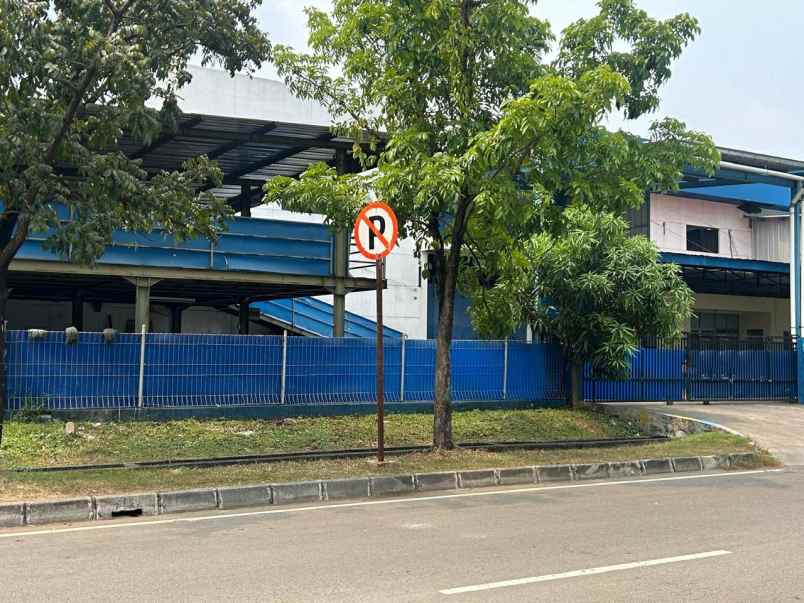 dijual ruko gudang kantor jababeka 2 pasirsari kec
