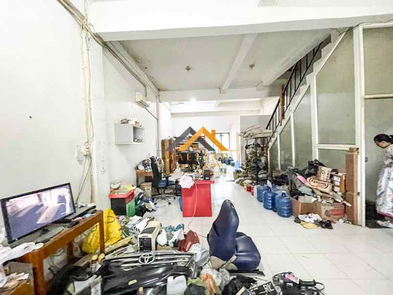 dijual ruko gudang kantor jalan karya wisata