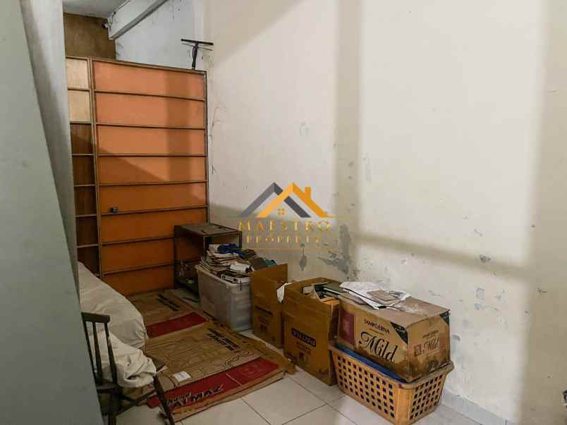 dijual ruko gudang kantor jalan karya wisata