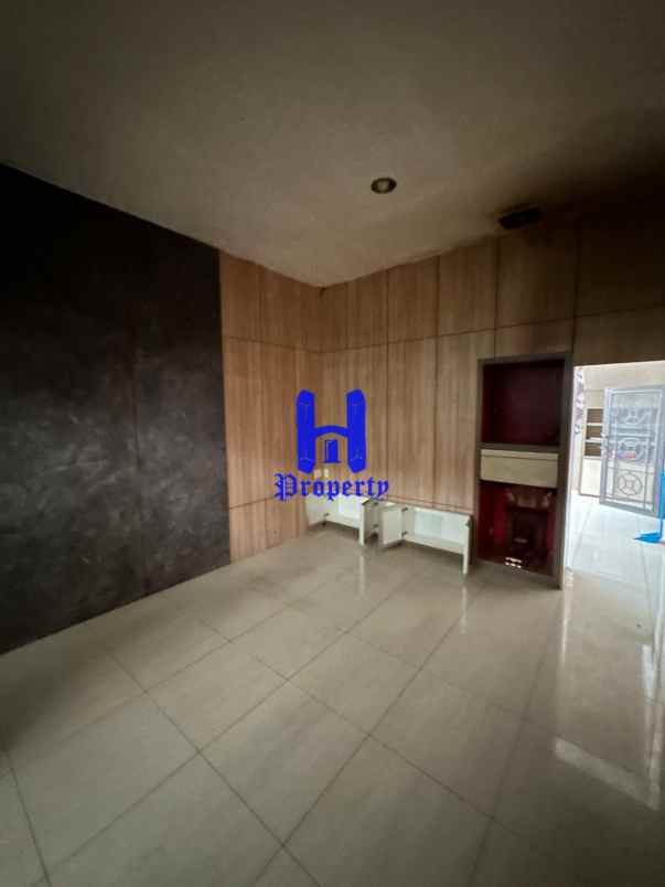 dijual ruko gudang kantor jalan pembangunan iv