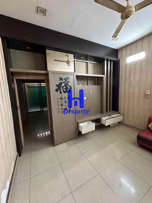 dijual ruko gudang kantor jalan pembangunan iv