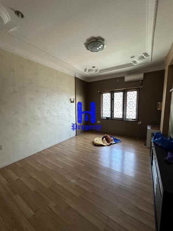 dijual ruko gudang kantor jalan pembangunan iv